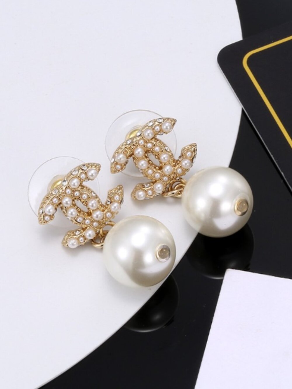 Chanel Earrings - Picture 4 of 6